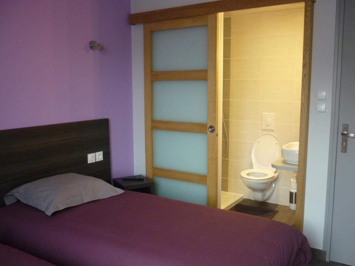 L'Envers Du Castille Hotell Parthenay Eksteriør bilde